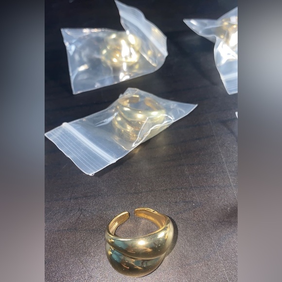 Rings - Picture 4 of 5